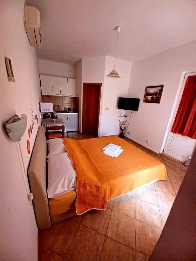Apartment Prskalo - Vodice Eksteriør billede